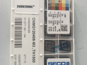 山高刀片 加工钢件CNMG190608-M3 TP2501车削刀片 原装正品
