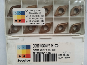 山高车刀片DCMT11T302-FF1 TP2501瑞典山高数控刀片
